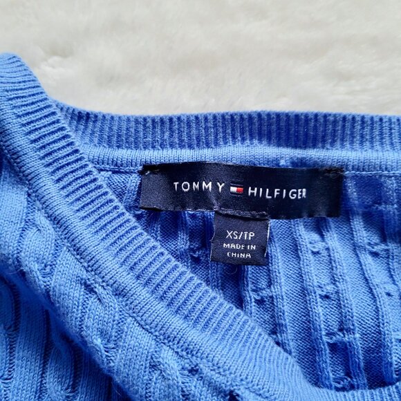 ๐น2/$30๐นTommy Hilfiger ๐ Short Sleeve Cable Knit Sweater in Blue - Picture 8 of 9